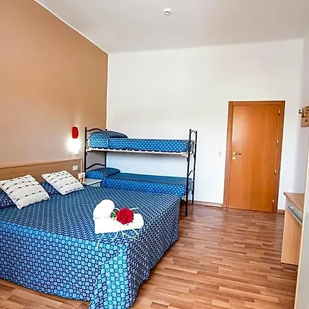 Miramare Hotel 3*