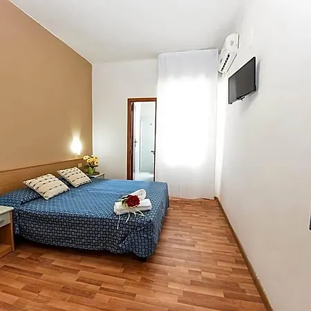 Miramare Hotel 3*